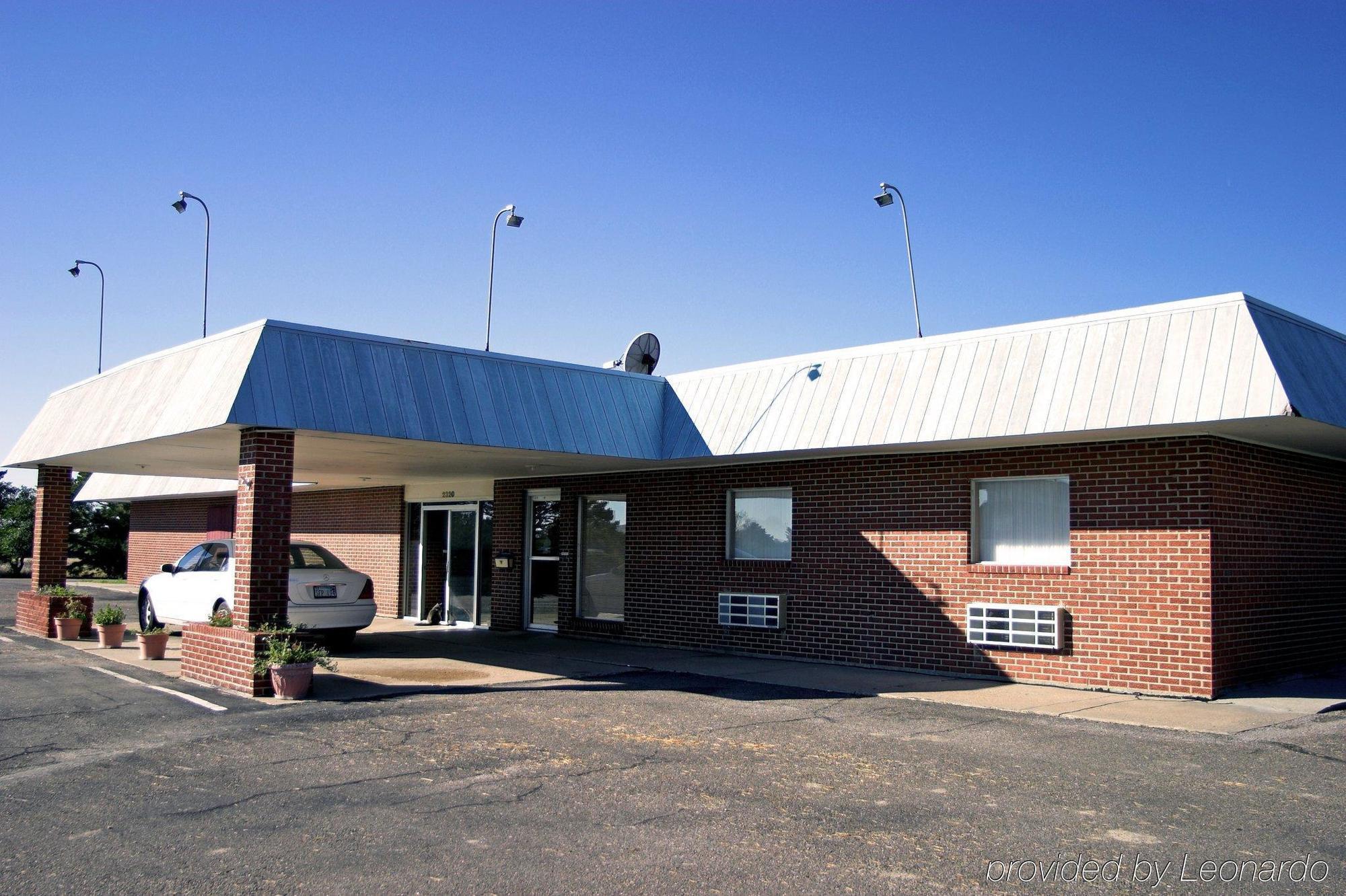 American Inn Colby Exterior photo